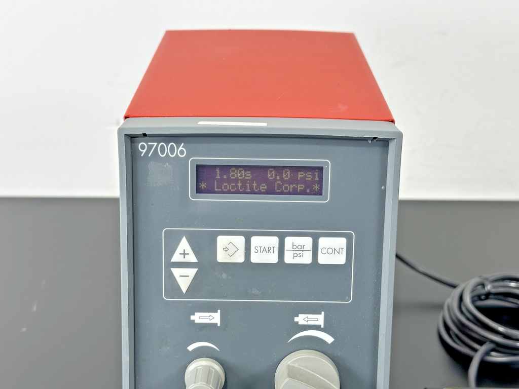 Loctite 97006 Digital Precision Syringe Dispenser w/ Foot Pedal Powers On2