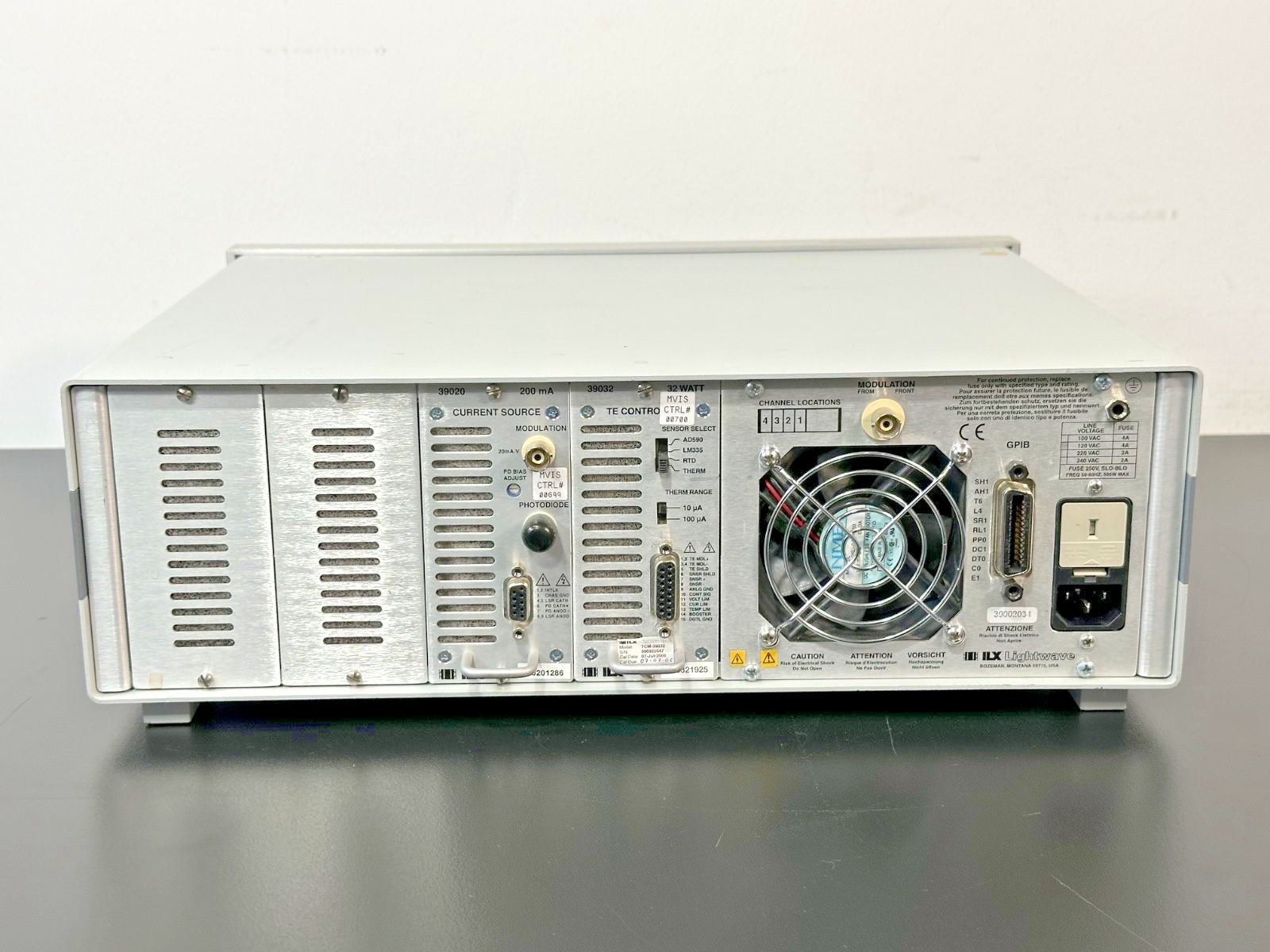 ILX Lightwave LDC 3900 Laser Diode Controller w/ 39020 & 39032 Modules Working3
