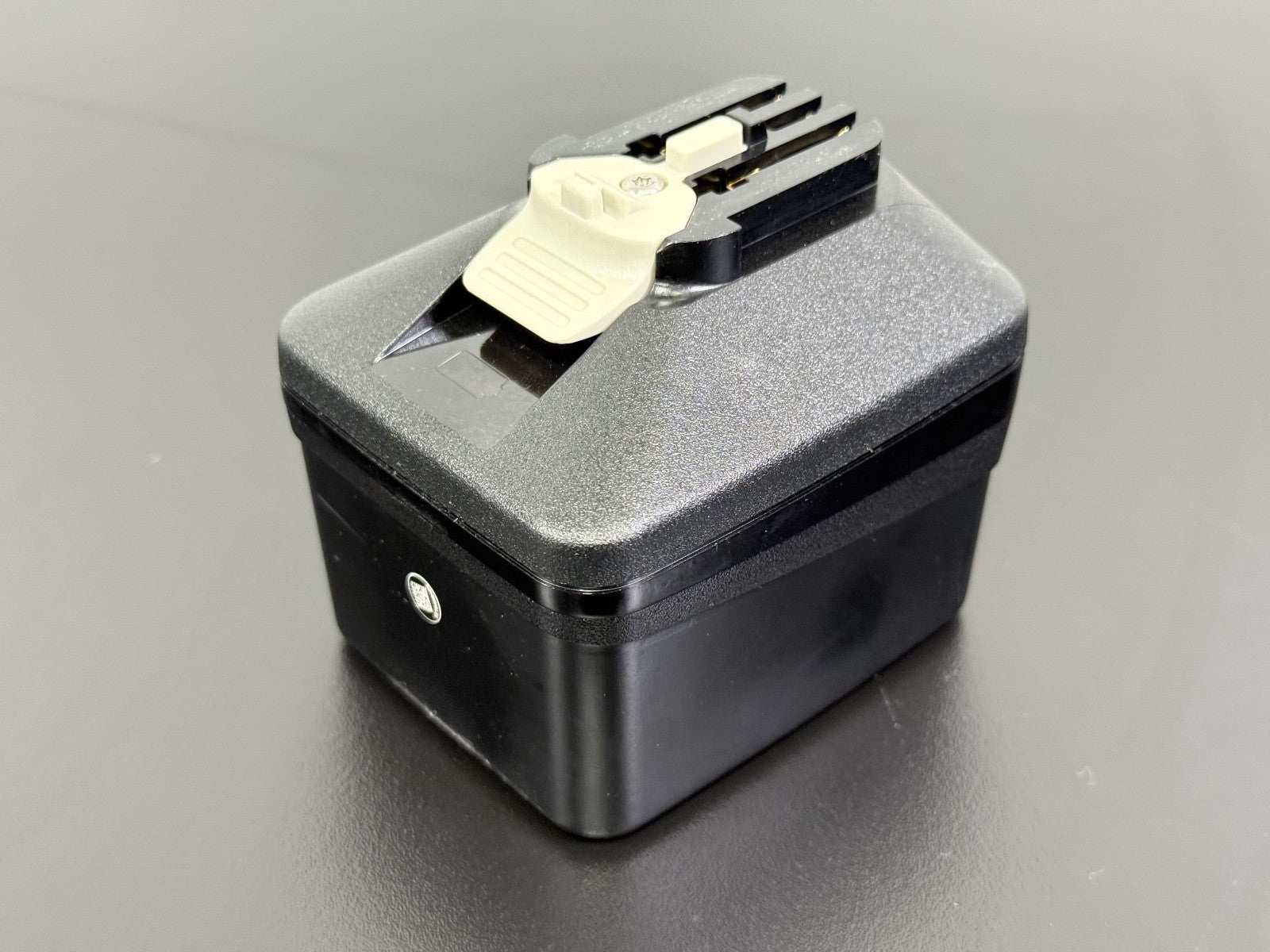 STRYKER 8215 000 000 Battery0