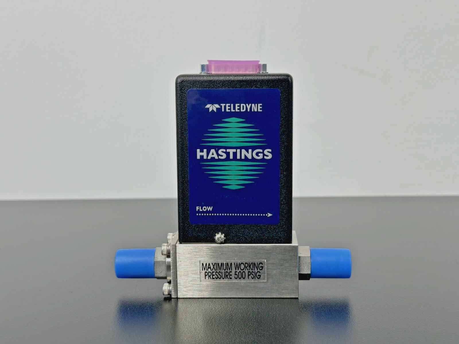 Teledyne Hastings HFC 202 Mass Flow Controller 500 SCCM Argon 0 5V0