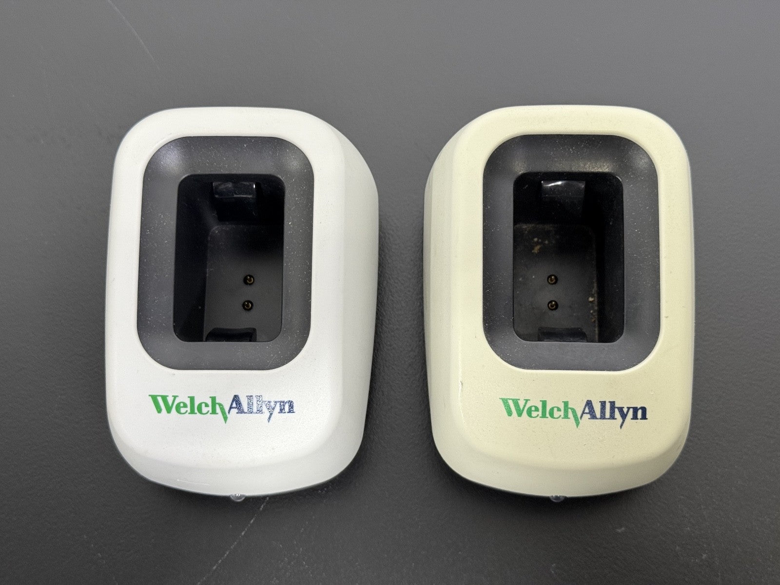 Lot x2) Welch Allyn 739 Series Charger Cordless Vaginal Illuminator1