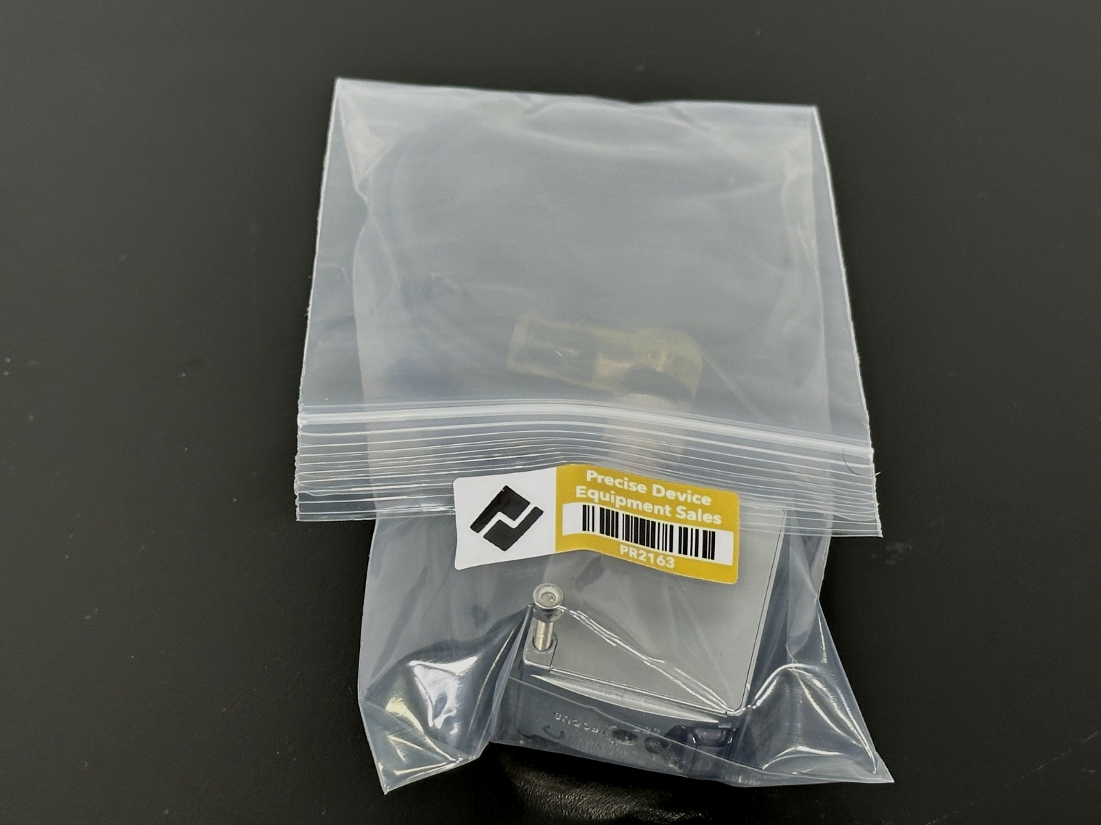 Keyence LR W500C IO Link Laser Sensor w/ Cable & Connector5