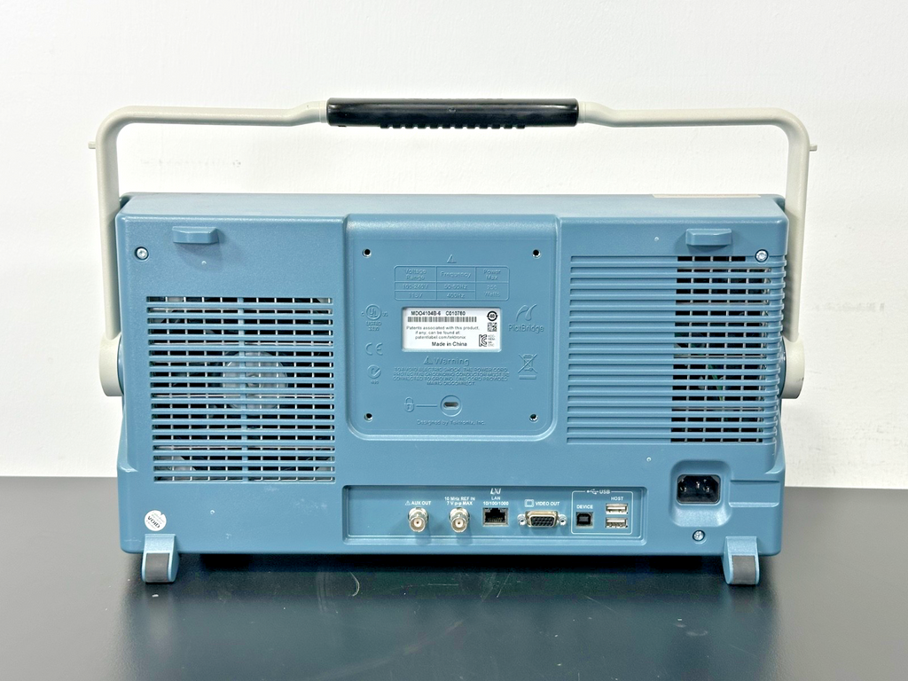 Tektronix MDO4104B 6 Mixed Domain Oscilloscope 1GHz 5GS/s 6GHz Spectrum Working4