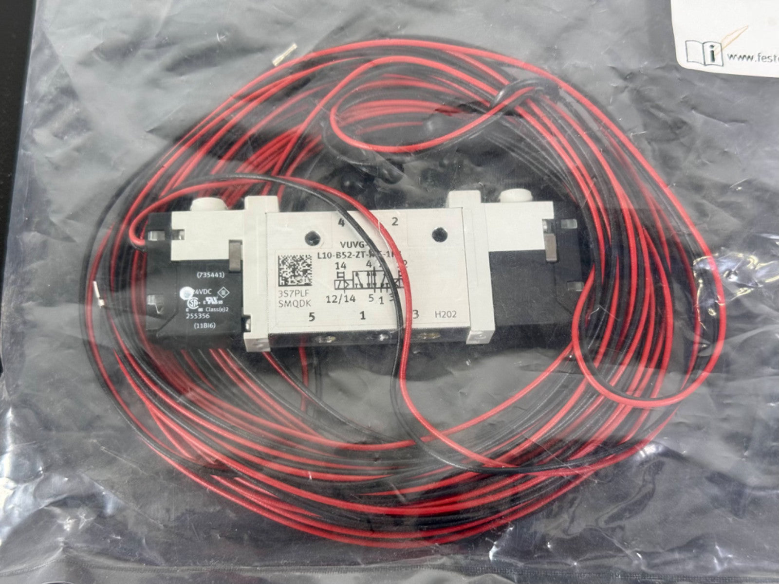 Festo VUVG L10 B52 ZT M5 1L4L Solenoid Valve New1