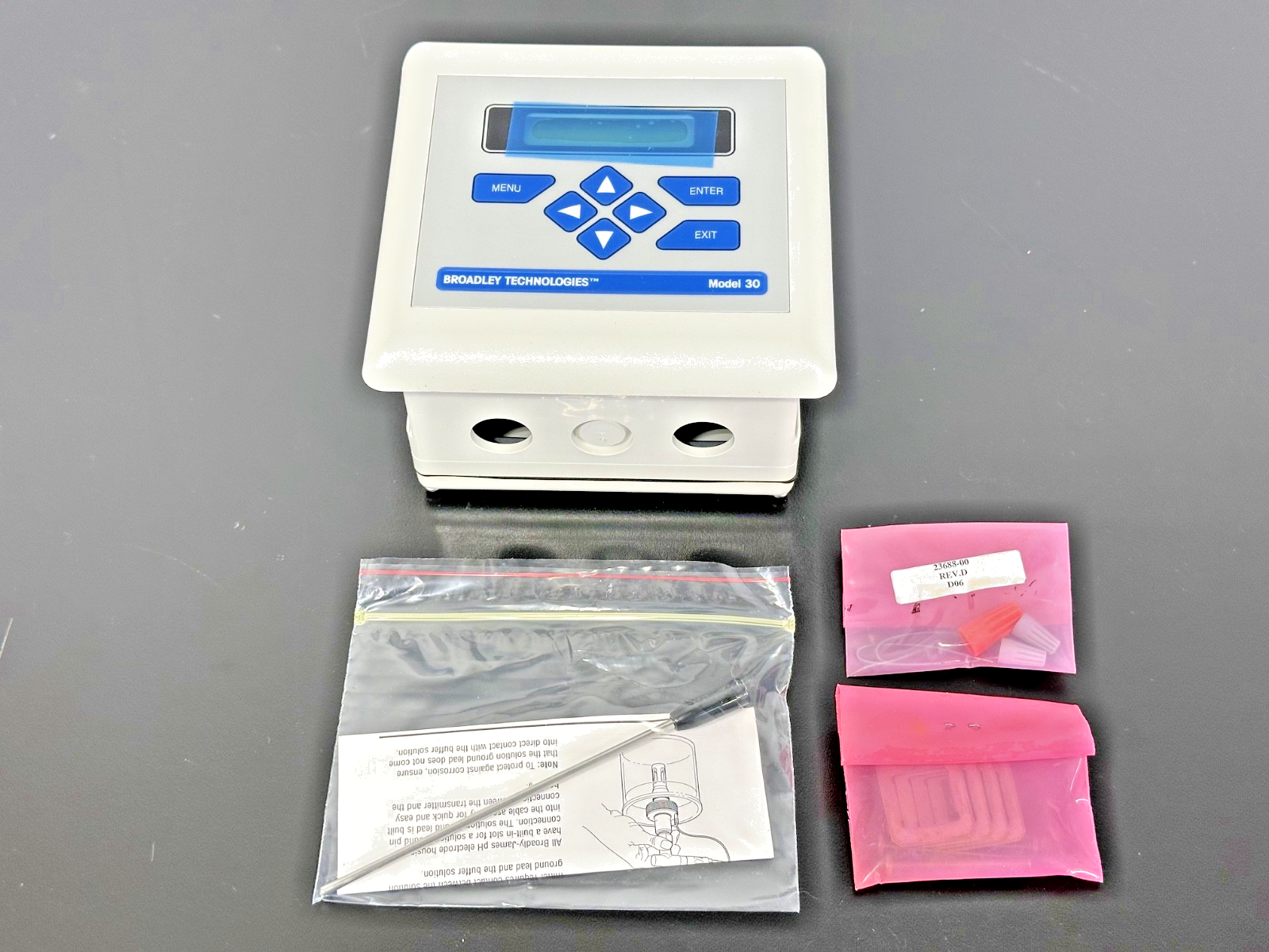 Rosemount 1055BT 01 10 22 pH ORP Analyzer Broadley Technologies Model 300