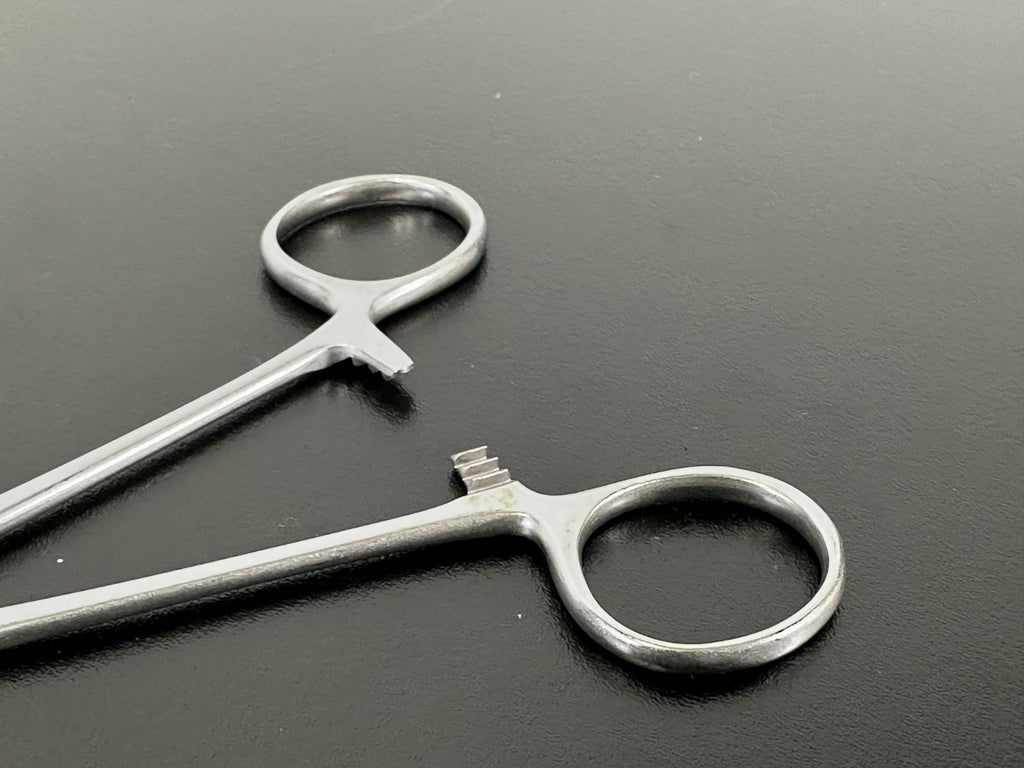 Codman 92 470 Classic Stainless Tissue Forceps Clamp Surgical Instrument1