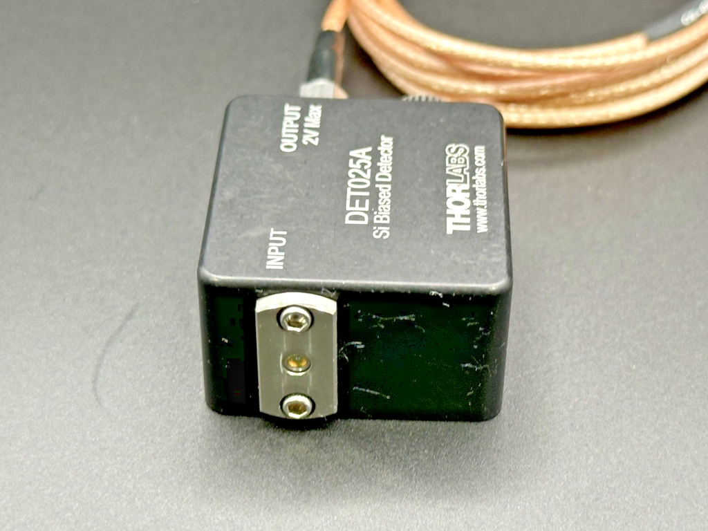 Thorlabs DET025A 2GHz Si Biased Photodetector 400–1100nm w/SMA BNC Cable2