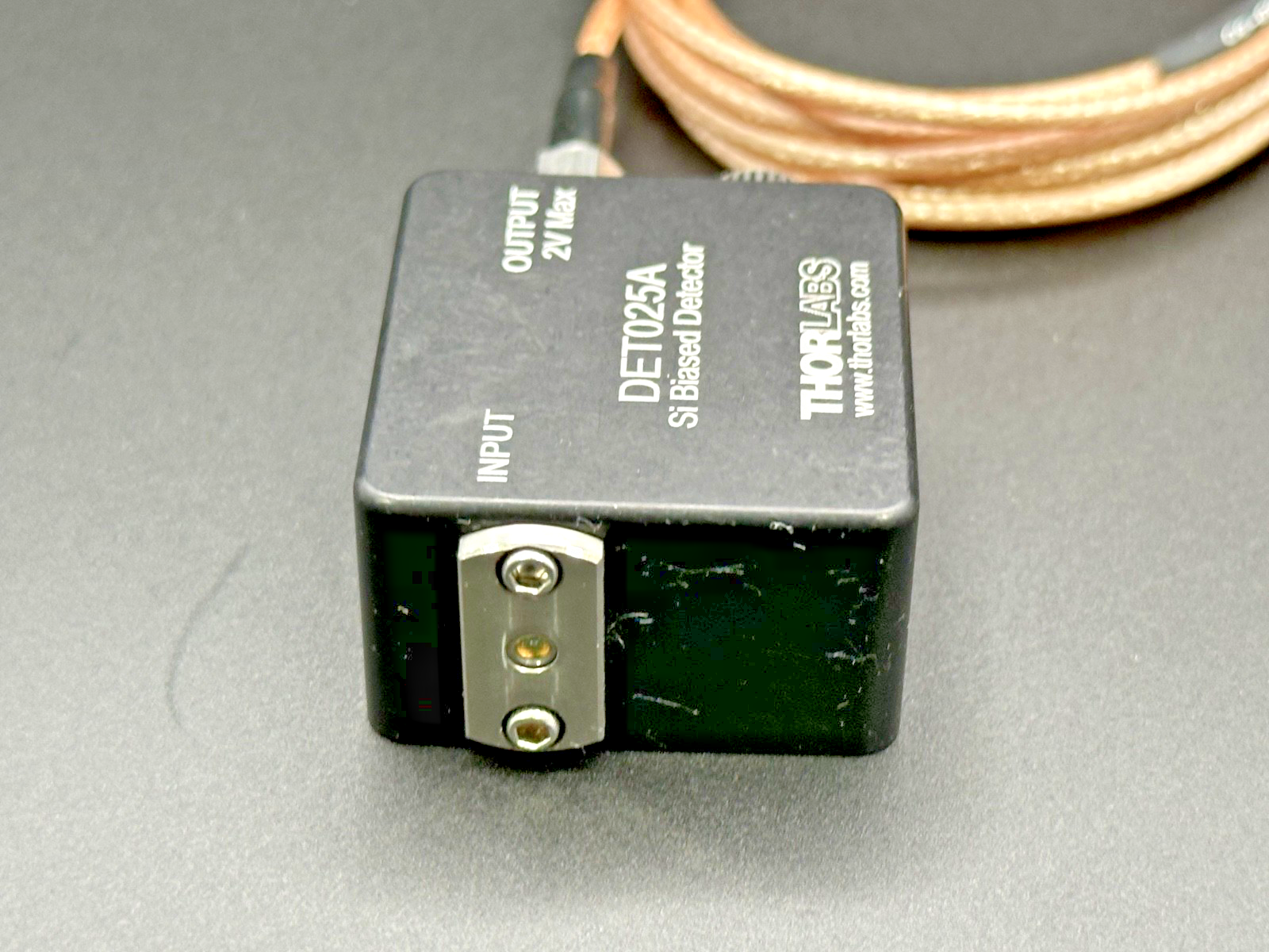 Thorlabs DET025A 2GHz Si Biased Photodetector 400–1100nm w/SMA BNC Cable2