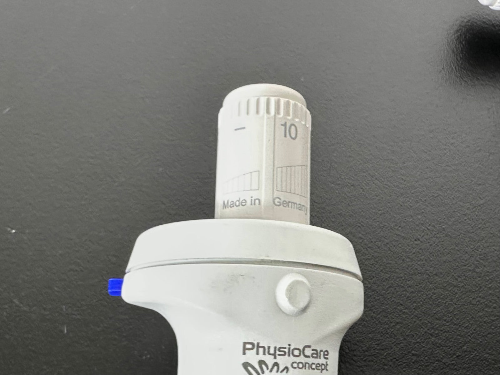 Lot of 2 Eppendorf Reference Adjustable Pipettes 0.5 10uL Germany3