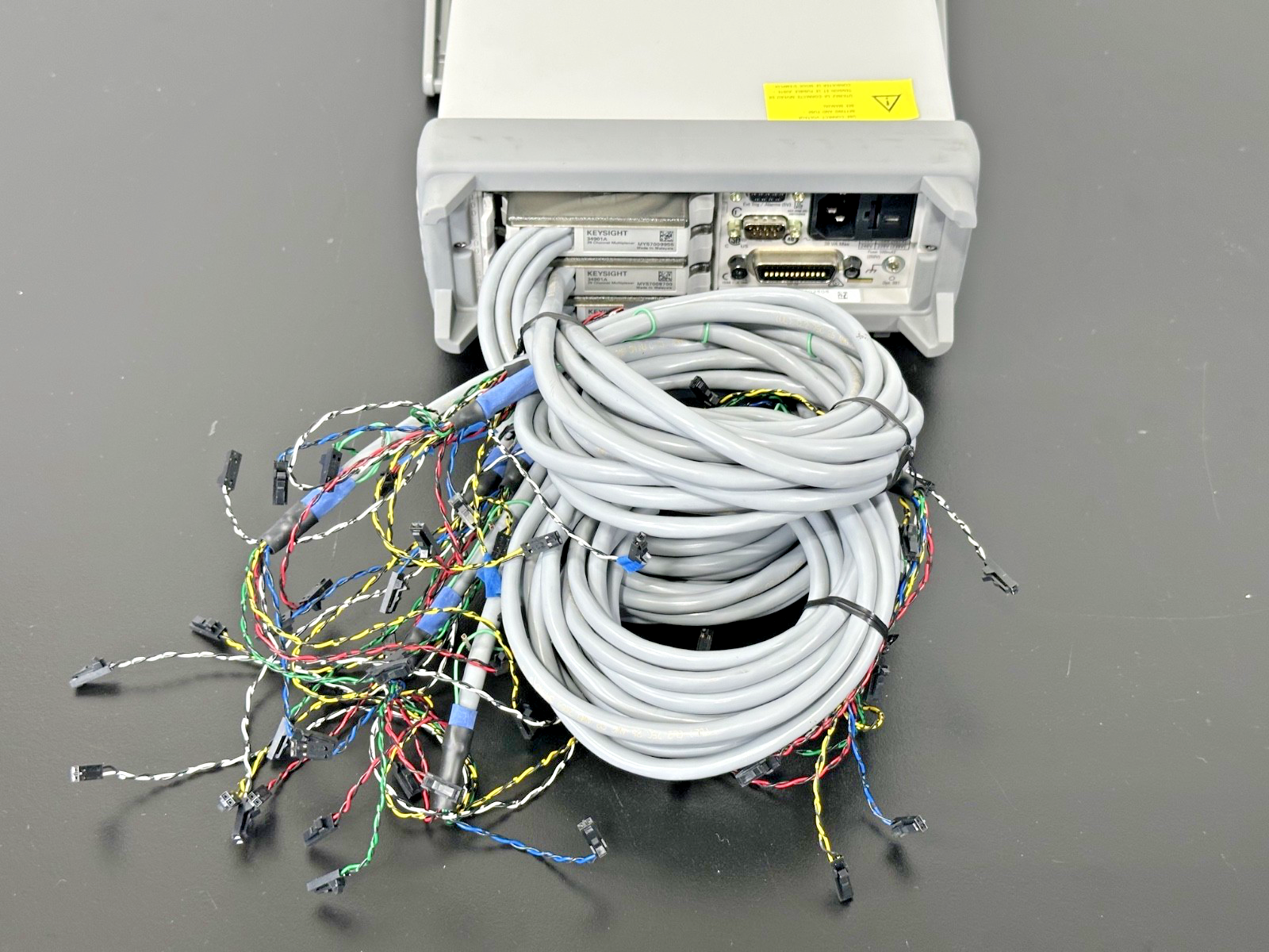 Keysight 34970A Data Acquisition Switch Unit w/ 3x 34901A Multiplexer Working3
