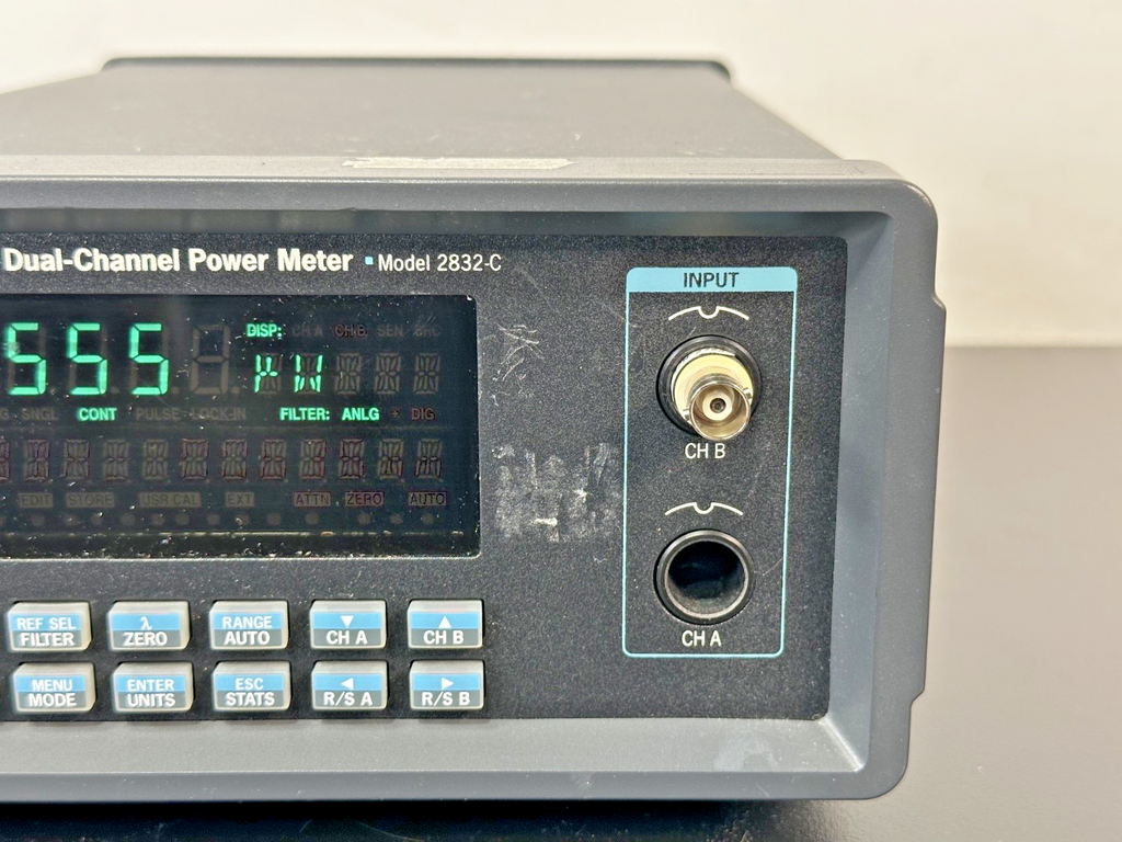 Newport 2832 C Dual Channel Optical Power Meter Working2