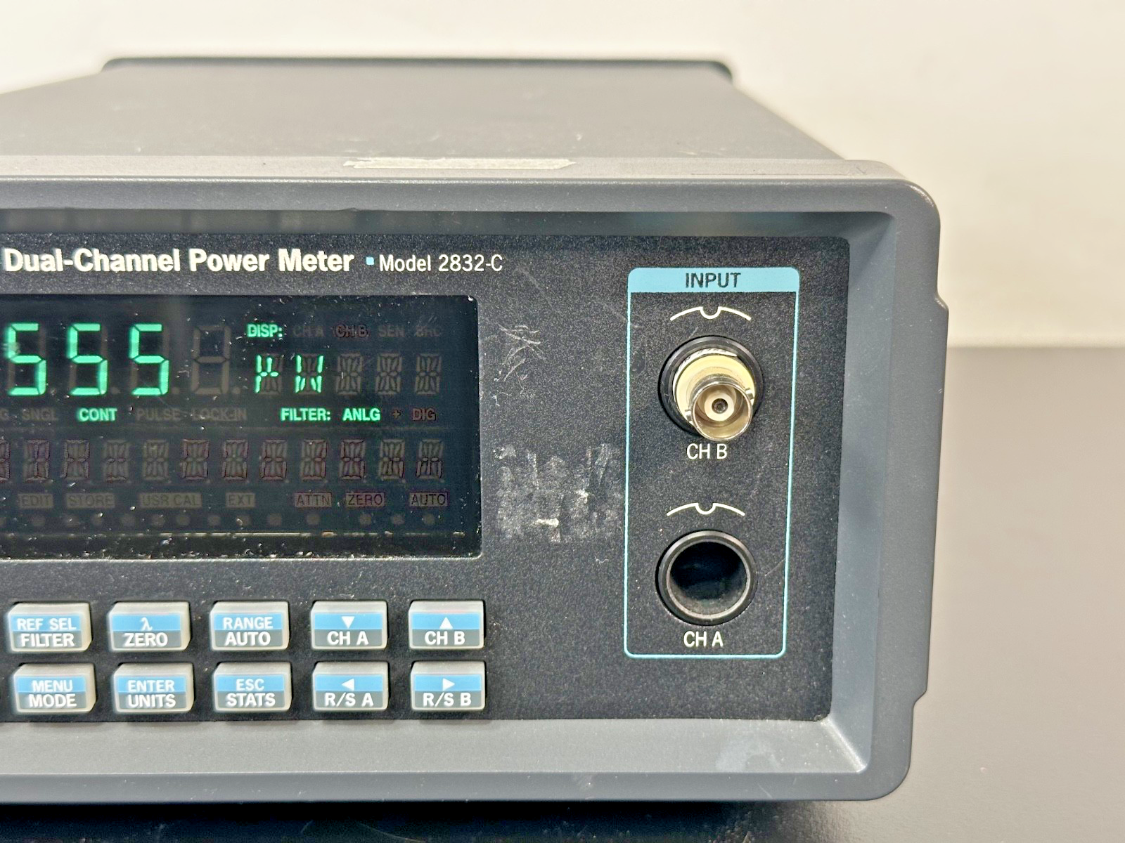 Newport 2832 C Dual Channel Optical Power Meter Working2