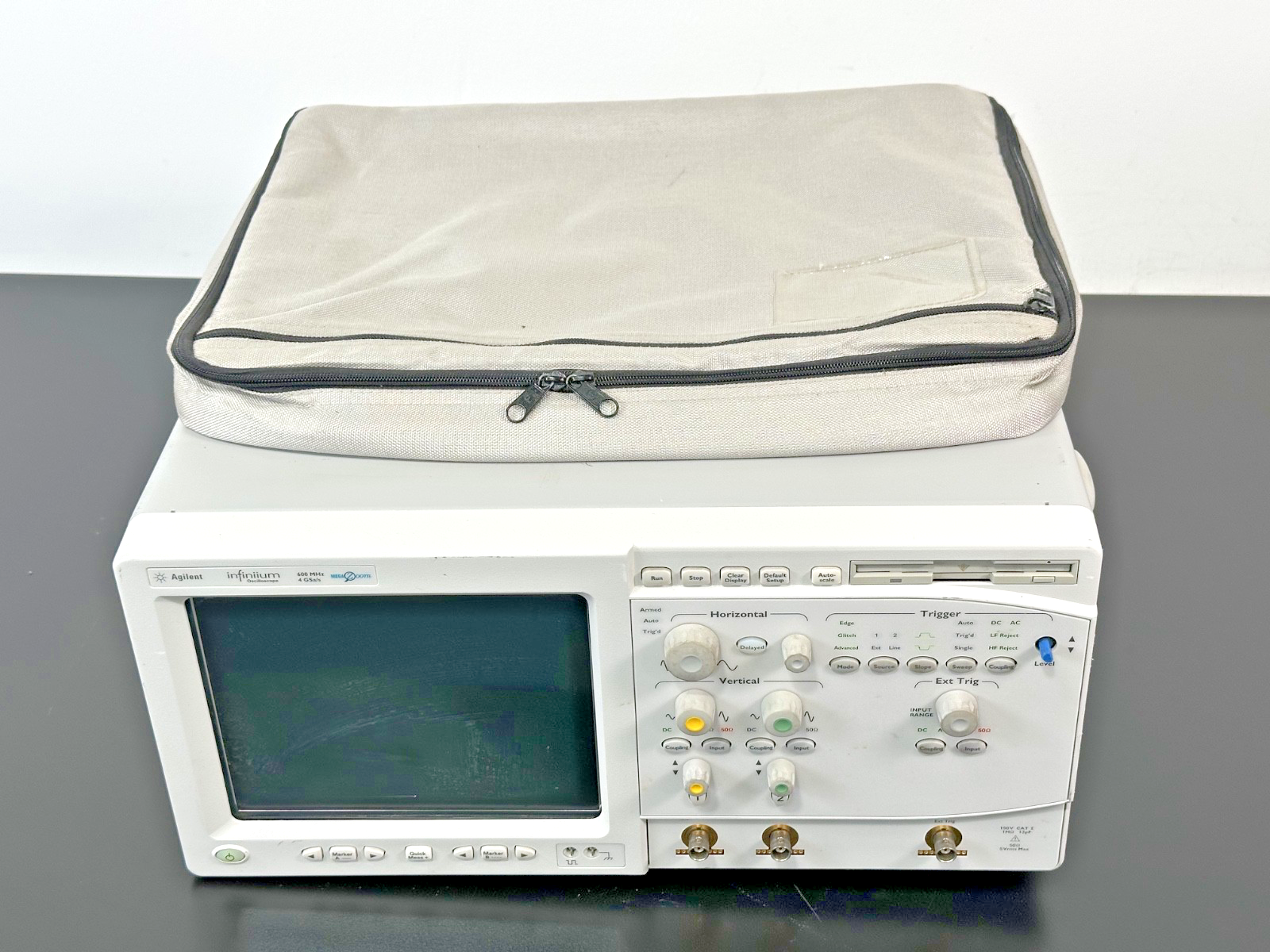 Agilent Infiniium 54830B 600MHz 4GSa/s 2 Channel Digital Oscilloscope For Parts1