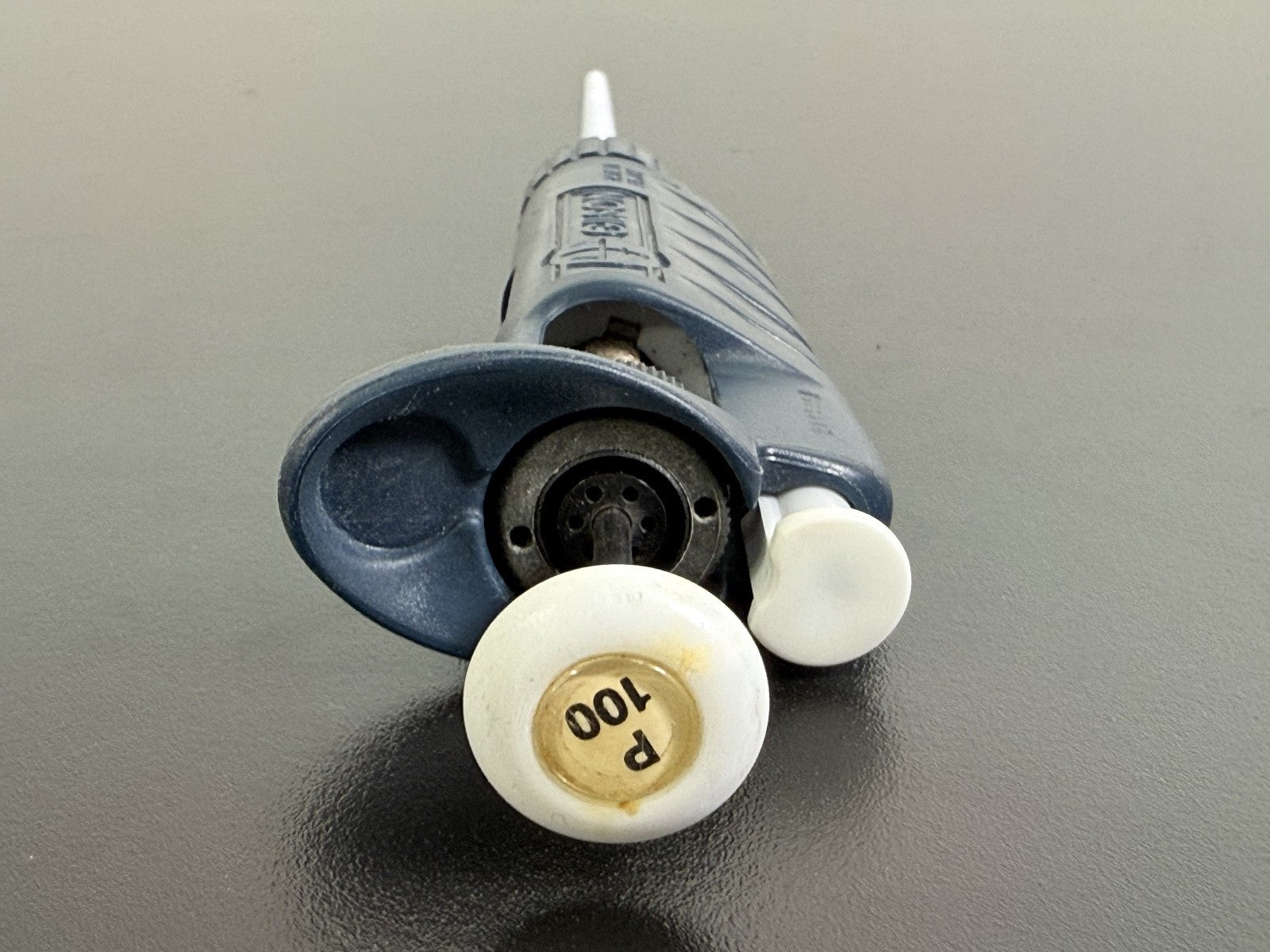 Gilson Pipetman P100 Single Channel Pipette 10 100 uL6