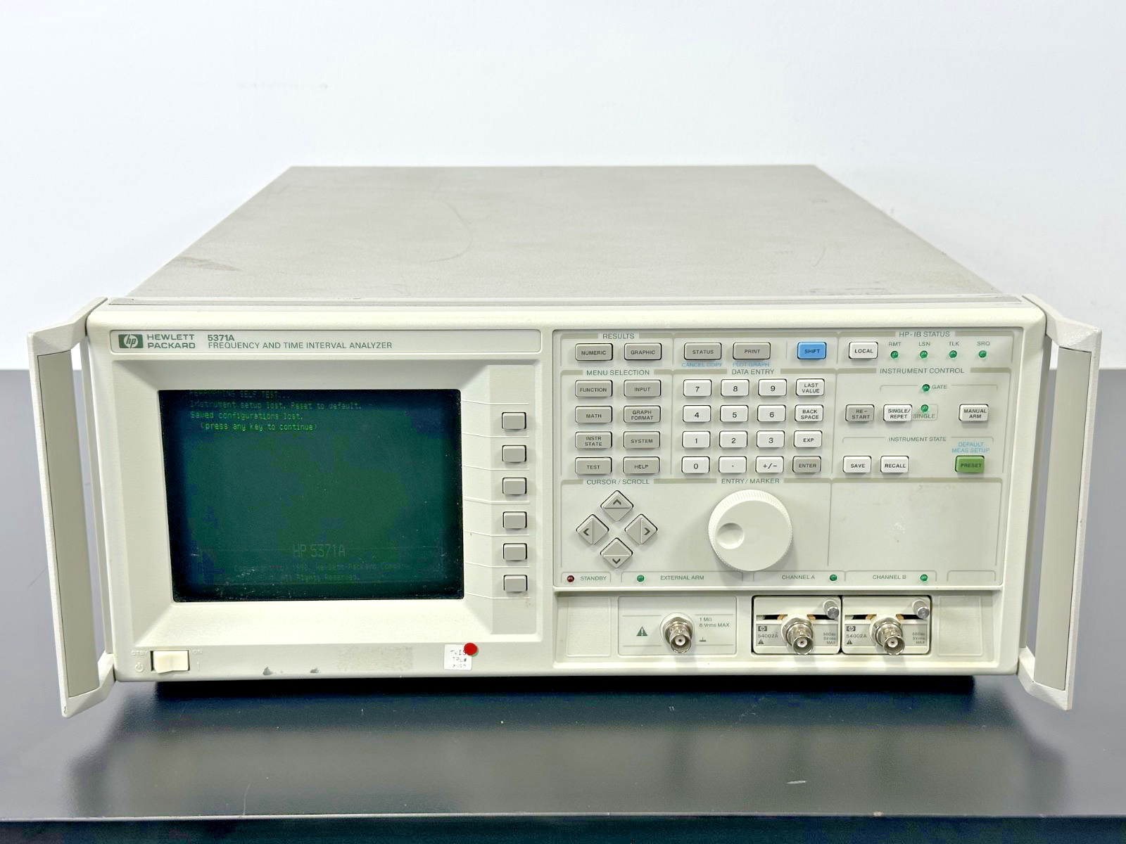 HP 5371A Frequency & Time Interval Analyzer Option 060 Powers On Working0