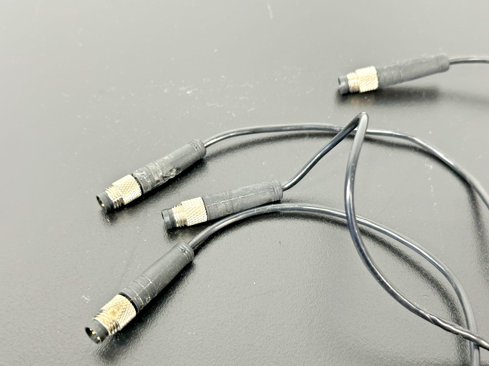 Lot of 4 Banner Engineering Q12AP6FF30Q3 Photoelectric Sensors Used Untested4
