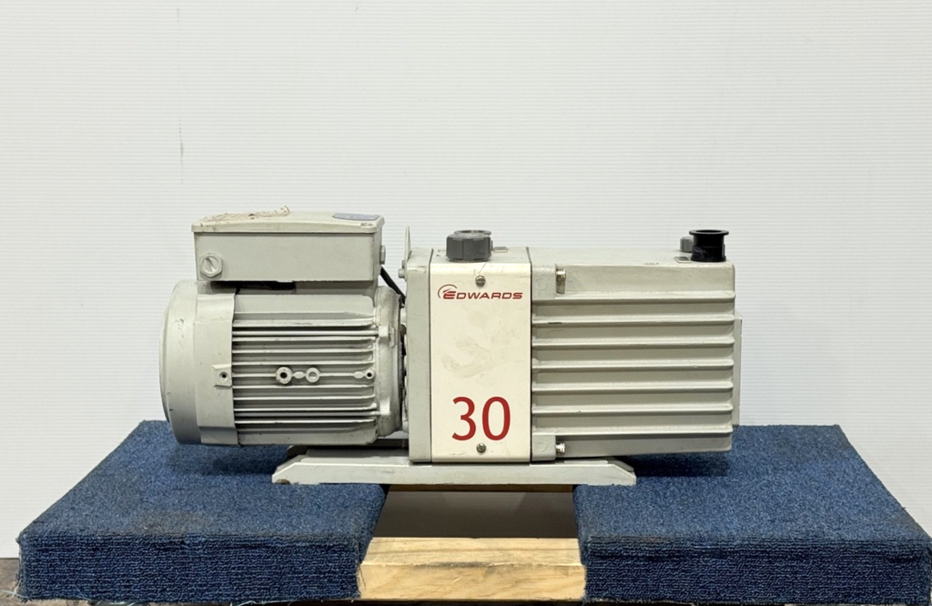 Edwards E2M30 Rotary Vane Vacuum Pump A374 15 9033