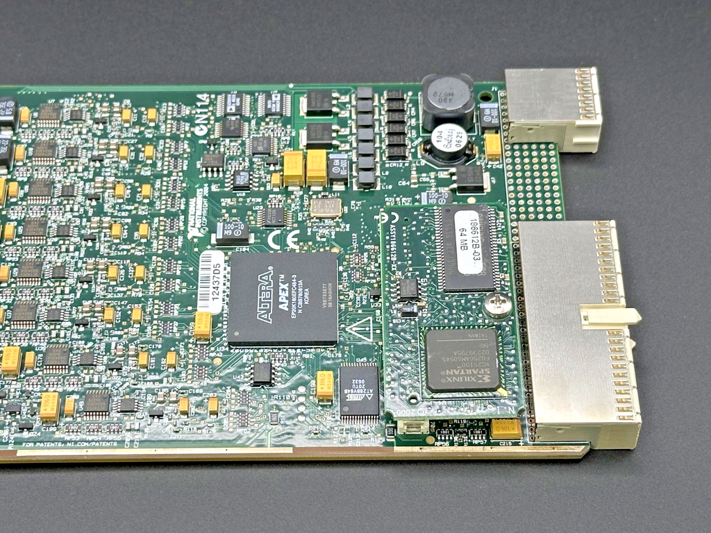 National Instruments NI PXI 6133 S Series 8 Ch 14 Bit Multifunction DAQ Module6