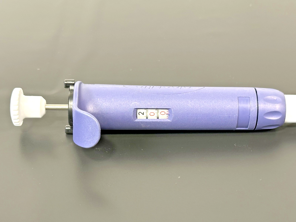 Rainin L 2 Adjustable Single Channel Micropipette 0.1 2µL Pipettor3