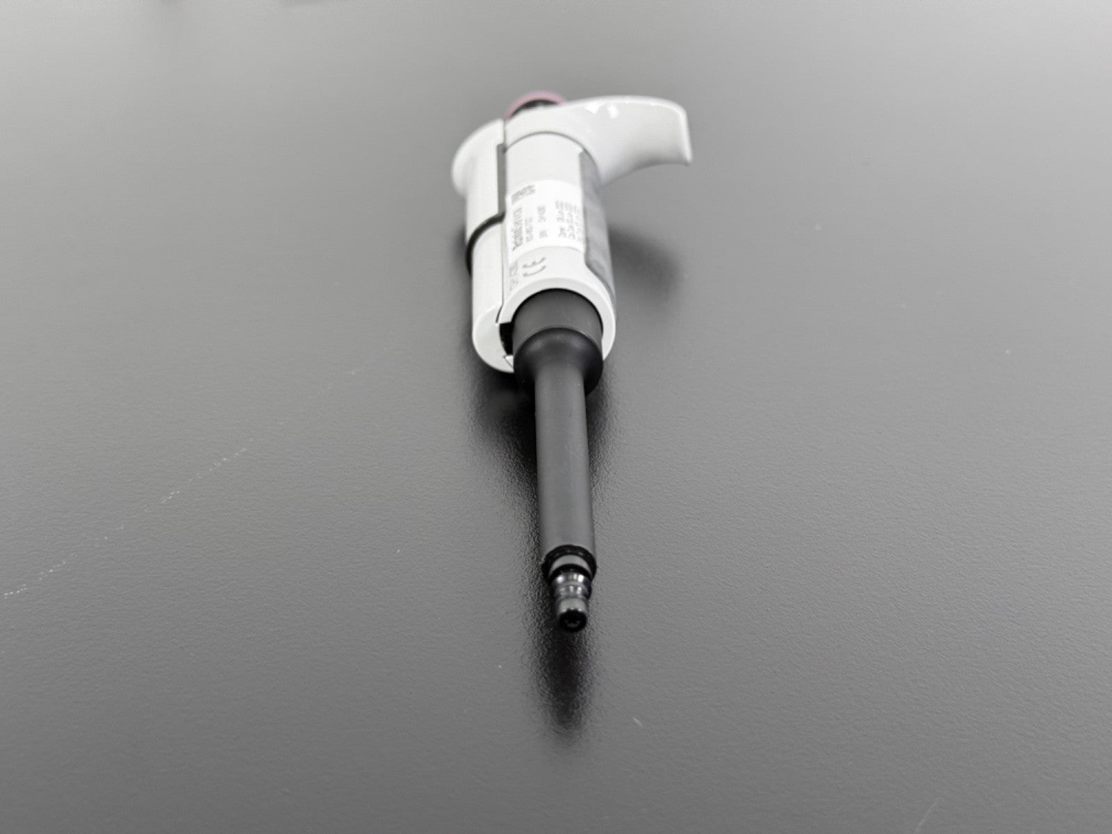 Thermo Scientific F1 ClipTip 1 10µL Adjustable Pipette4