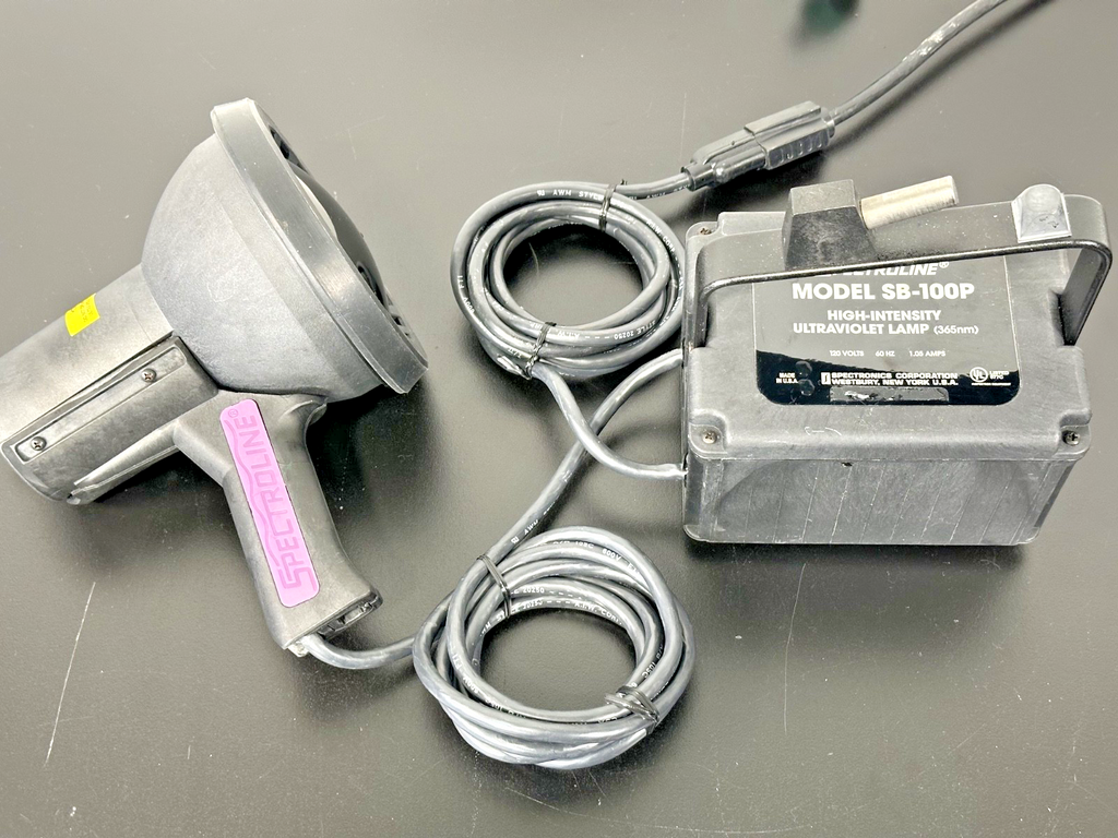 Spectroline SB 100P 365nm High Intensity UV Lamp For Parts0