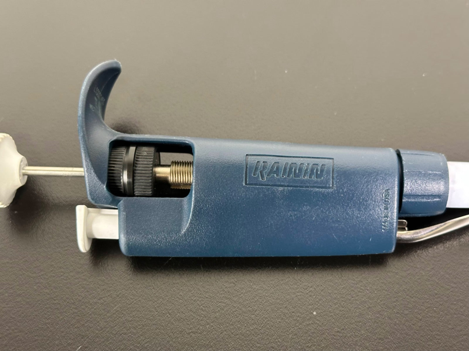 Rainin Classic PR 200 Adjustable Pipette 20 200uL Laboratory Pipettor Used1
