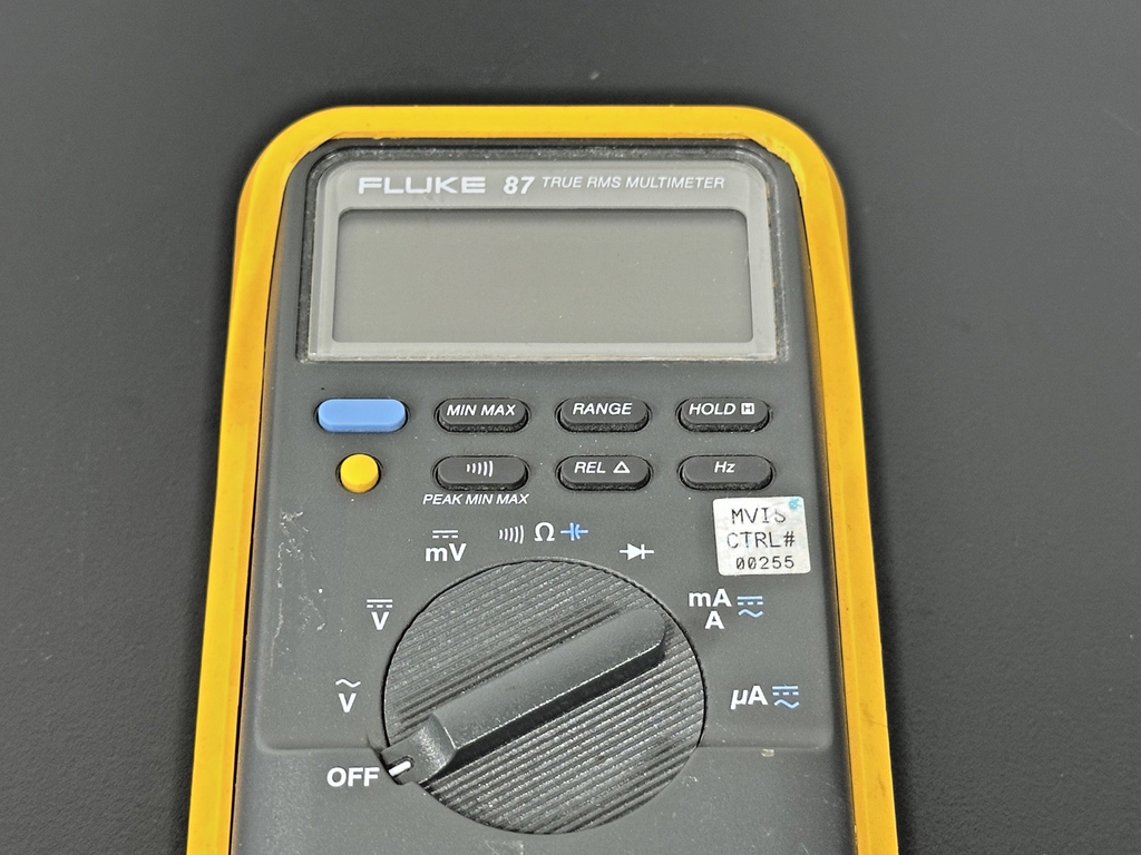 Fluke 87 True RMS Digital Multimeter CAT III 1000V with Yellow Holster Untested1