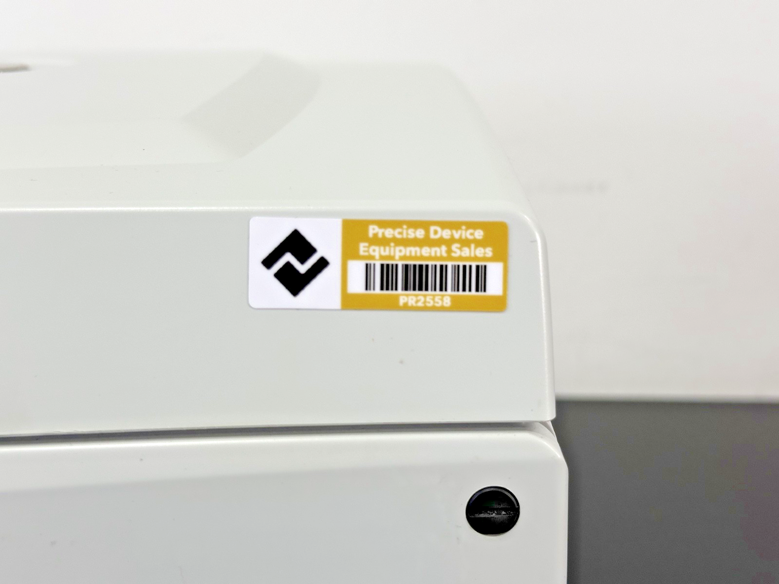 Fisher Scientific accuSpin 8C Laboratory Centrifuge REF 75008821 Used Has Cracks10
