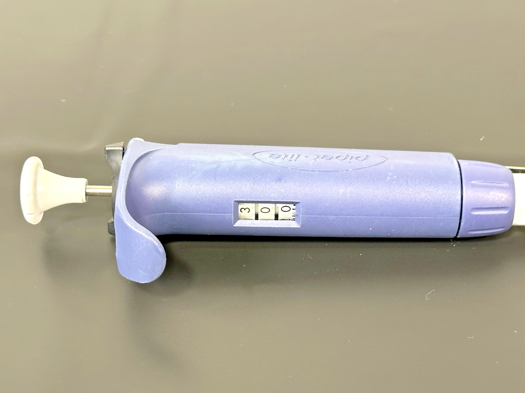 Rainin L 300 Adjustable Single Channel Micropipette 20 300µL Pipettor2