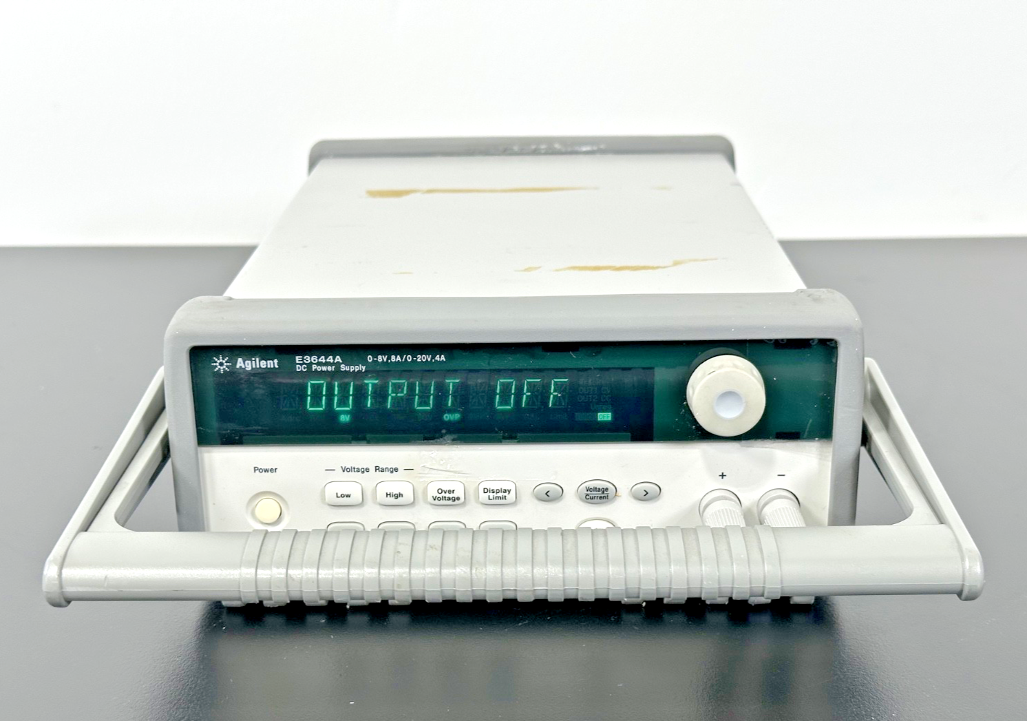 Agilent E3644A Programmable DC Power Supply 0 8Vdc 8A 0 20Vdc 4A0