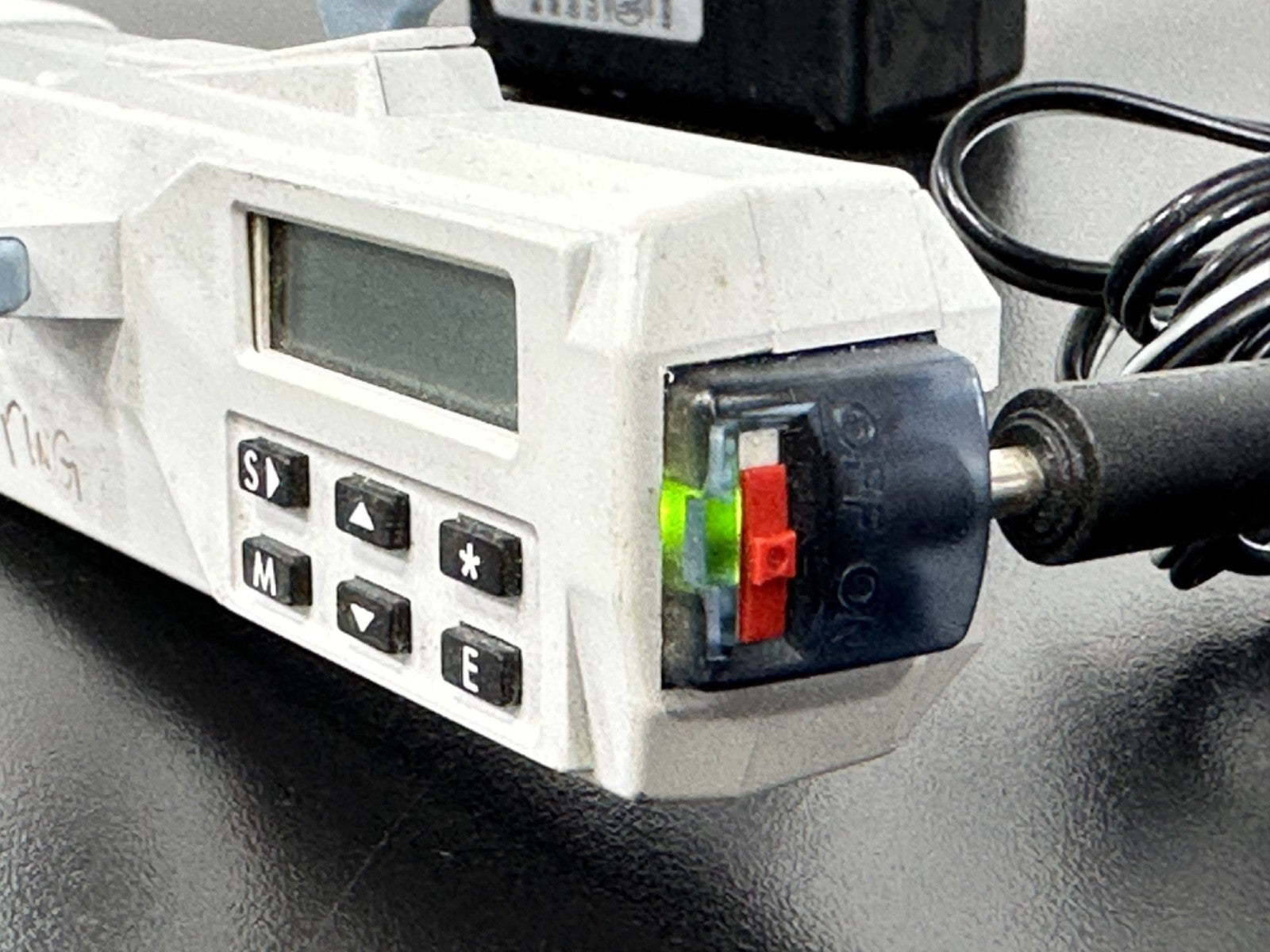 Biohit ePET Electronic Multichannel Pipette 0.2–10 µL w/ AC Adapter1