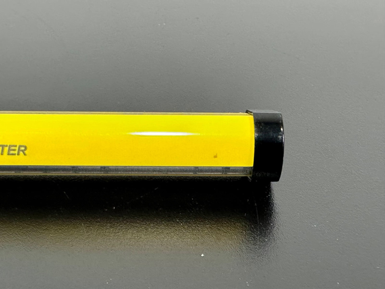 Banner SLC4E14 160P4 SLC4 Safety Light Curtain Emitter Sensor 14mm2