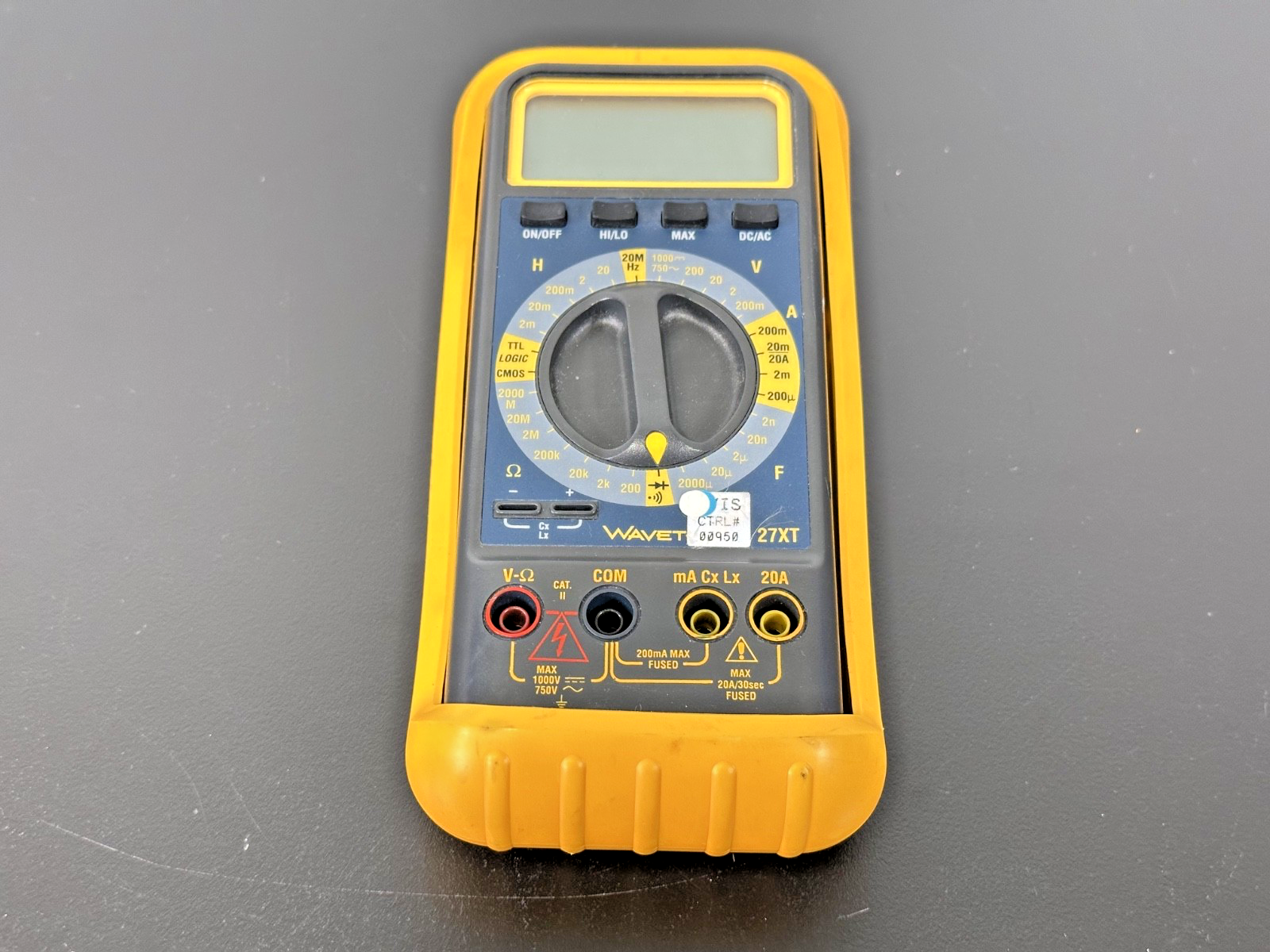 Wavetek Meterman 27XT Digital Multimeter with Fluke Protective Holster Used0