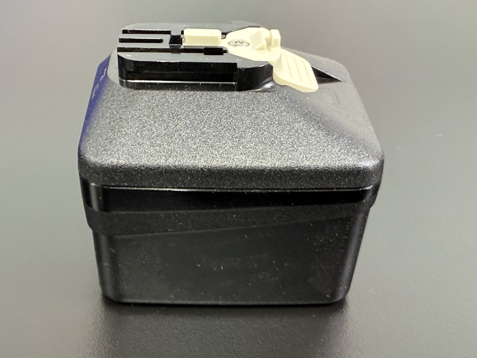 STRYKER 8215 000 000 Battery1