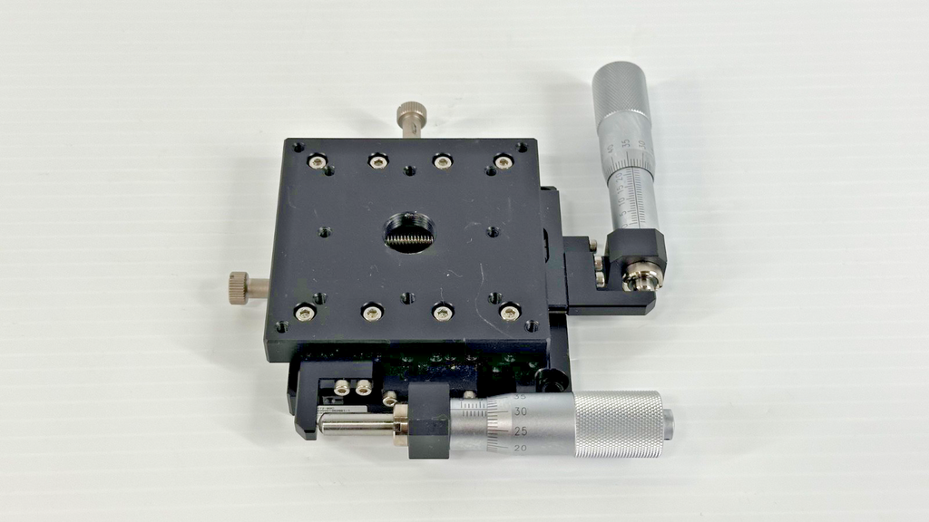 Suruga Seiki B72 80C Manual XYZ Cross Roller Positioning Stage 80mm1