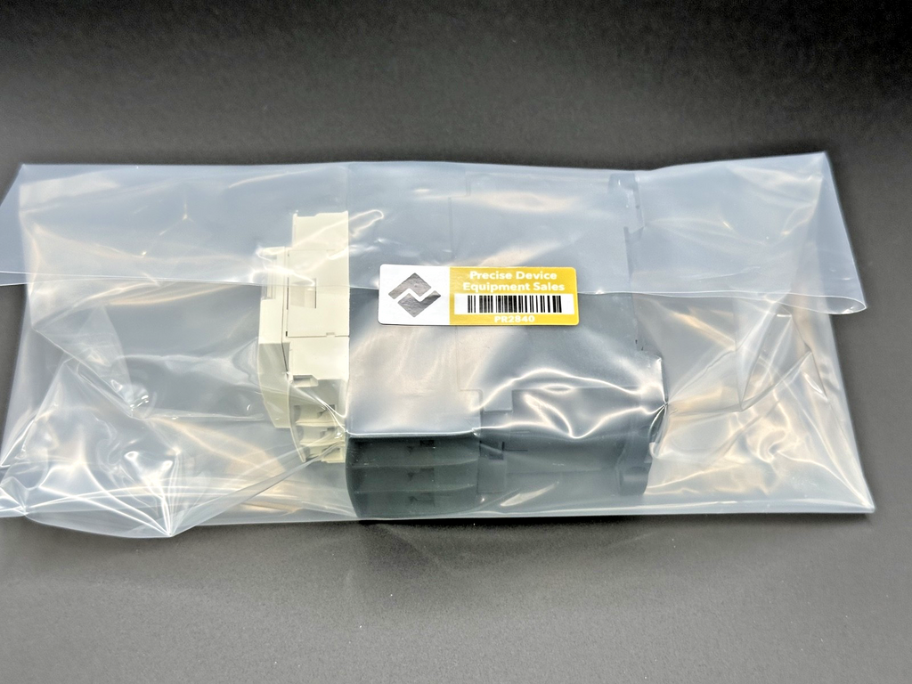 Schneider TeSys LC1D32BD 32A 3 Pole Contactor 24VDC w/ LAD4TBDL4