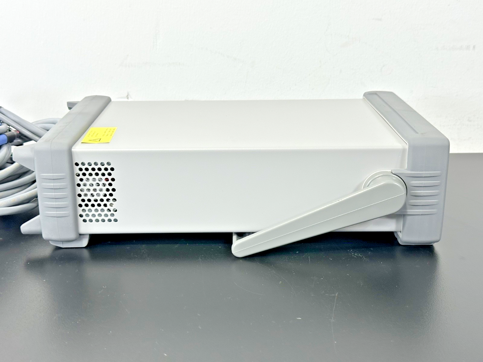 Keysight 34970A Data Acquisition Switch Unit w/ 3x 34901A Multiplexer Working6
