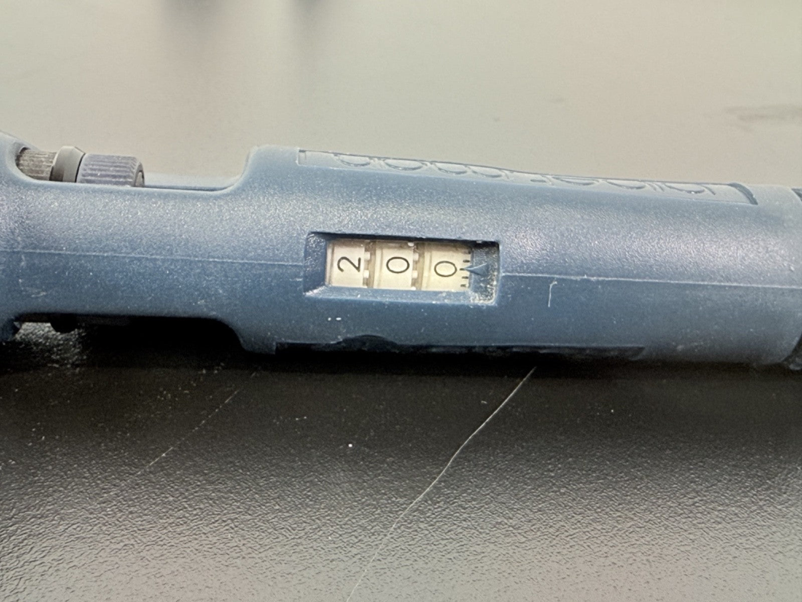 Gilson Pipetman P200 20–200µL Adjustable Pipette – For Parts4