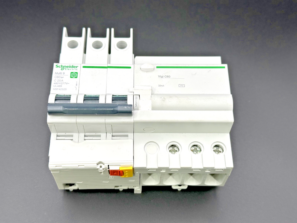 Schneider M9F42325 25A 3 Pole Breaker w/ M9V11363 Vigi C60 30mA0