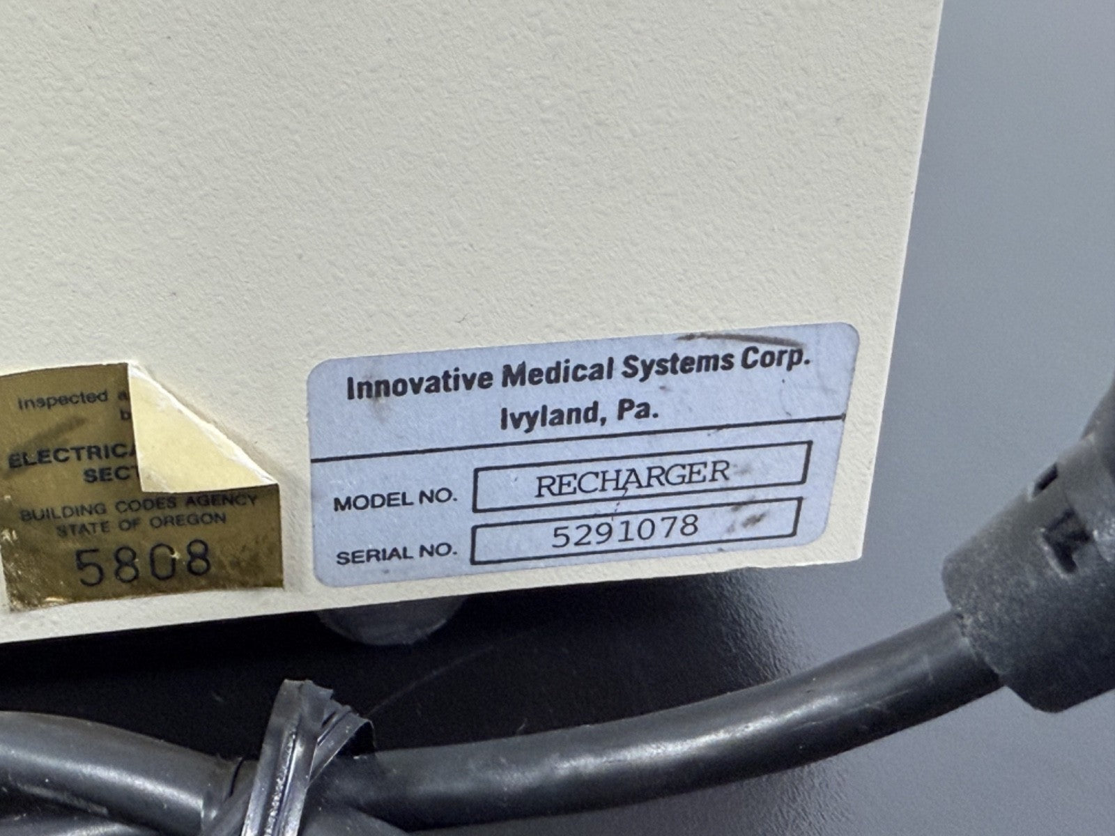 Innovative Medical Systems RECHARGER 3 Port Medical Dental Battery Charger2