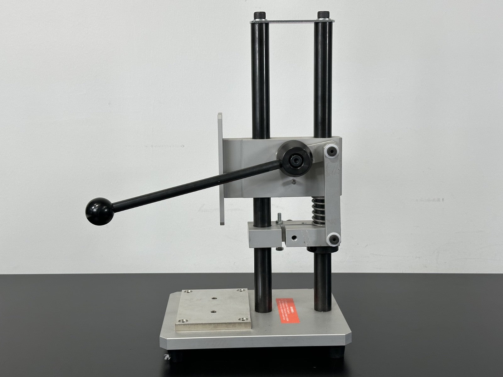 Imada NLV 220 C Manual Vertical Force Test Stand 220 lbf Capacity4