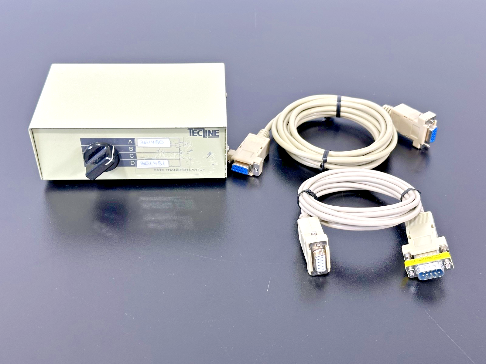 TECLine 4 Port RS232 Data Transfer Switch w/ 2 Serial DB9 Cables0