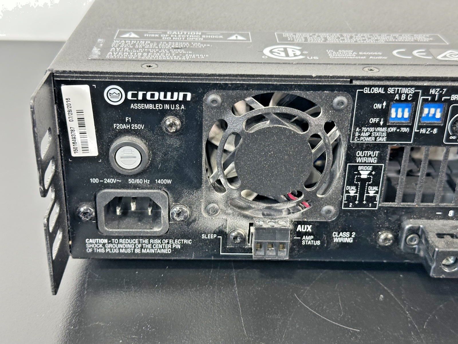 Crown DCi 8|300 DriveCore Install 8 Channel Rack Mount Power Amplifier6