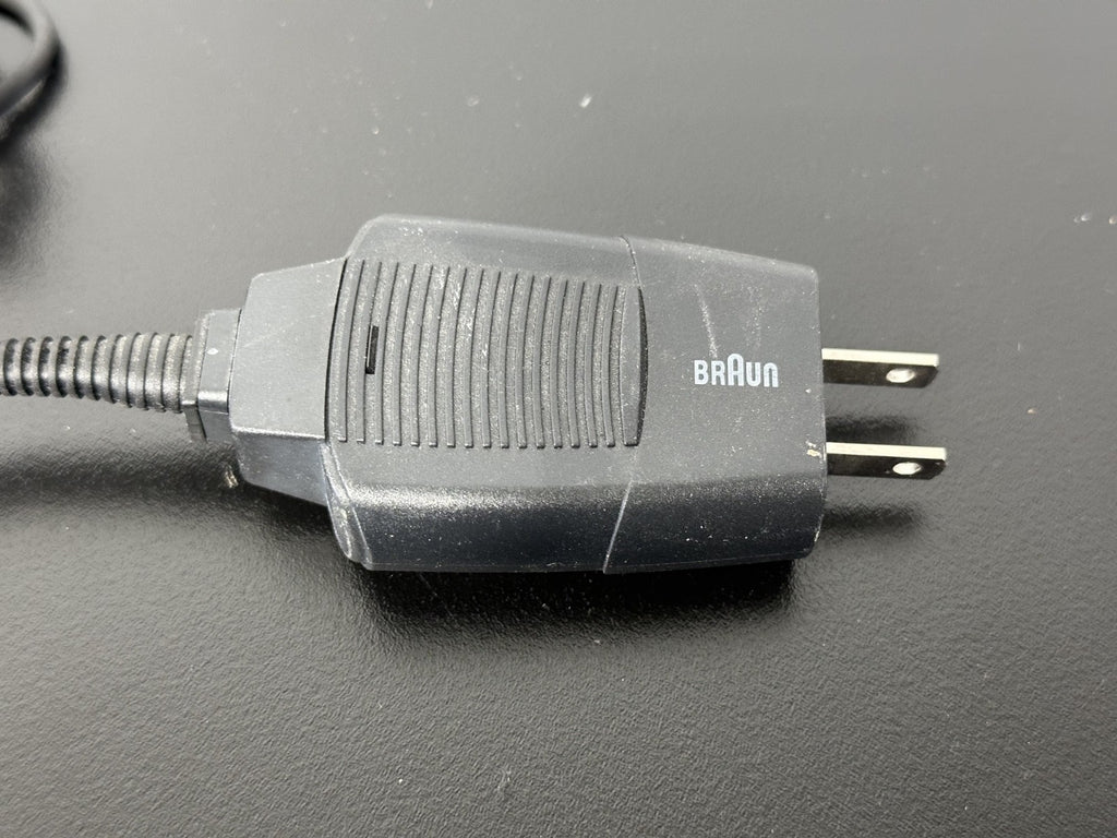 Braun Type 6021 AC Power Adapter Charger 12V DC 400mA1