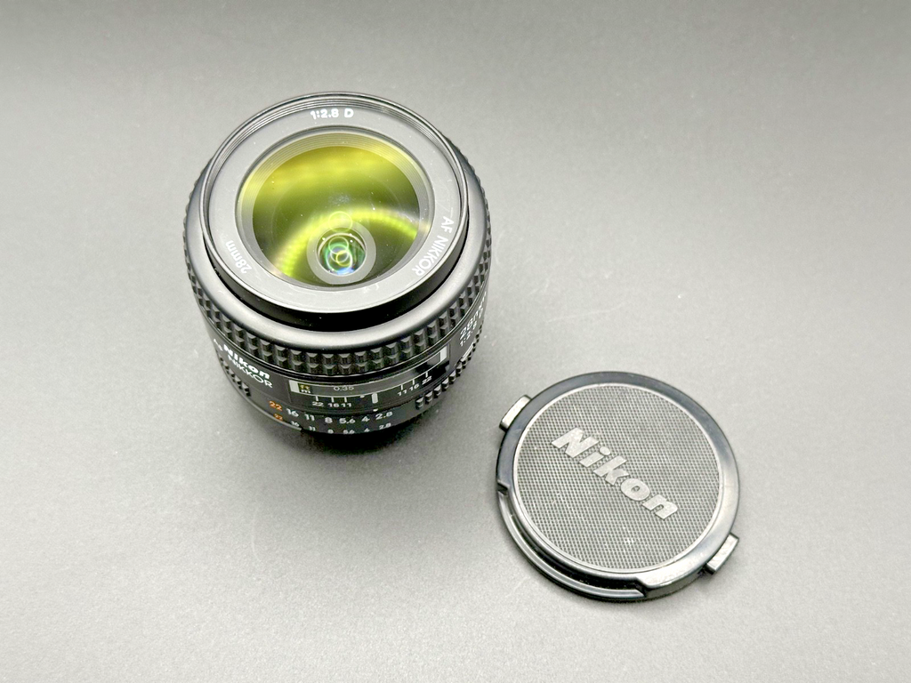 Nikon AF NIKKOR 28mm f/2.8D Camera Lens with Front & Rear Caps2