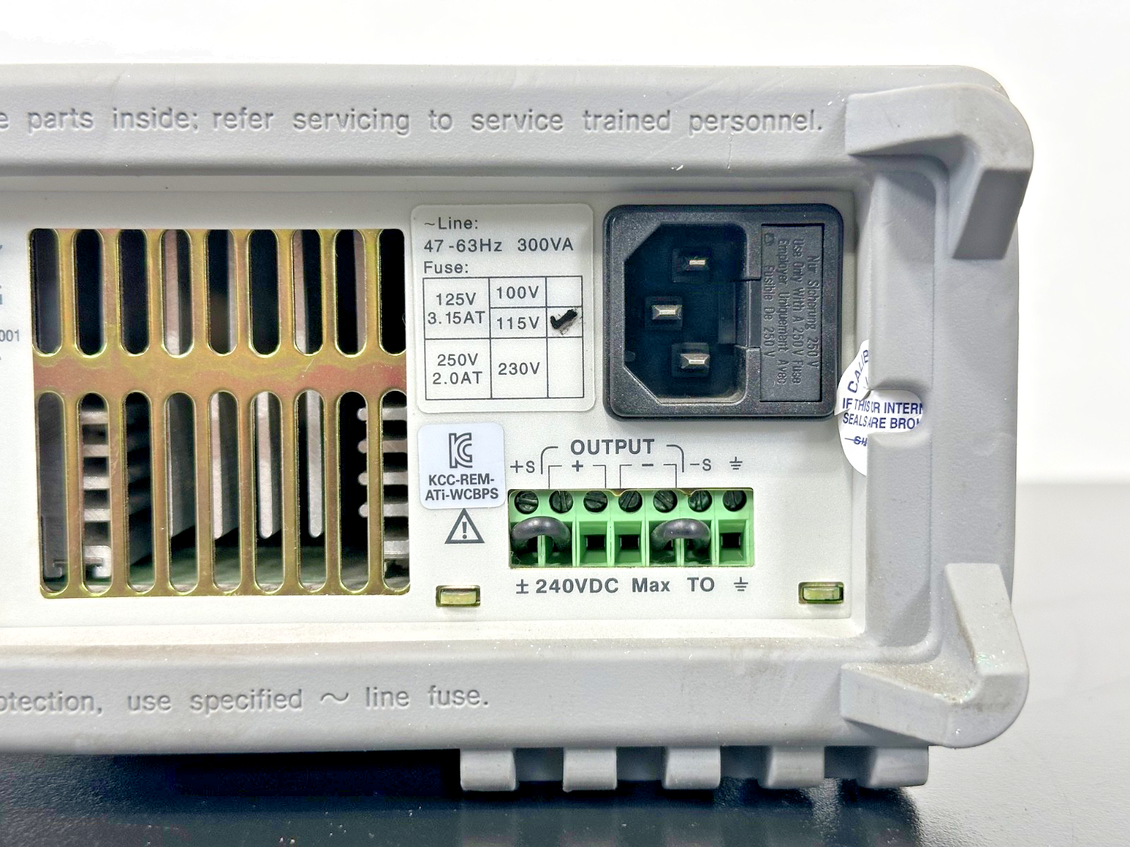 Agilent E3644A Programmable DC Power Supply 0 8Vdc 8A 0 20Vdc 4A5