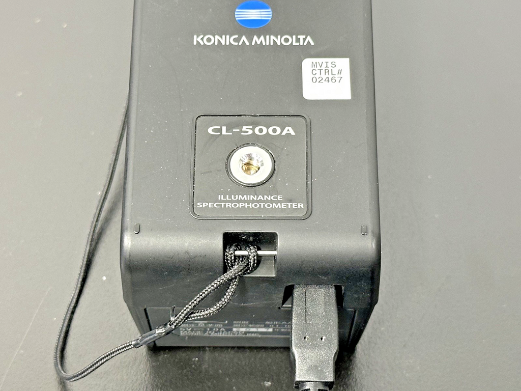 Konica Minolta CL-500A Illuminance Spectrophotometer Meter w/ Case Working6
