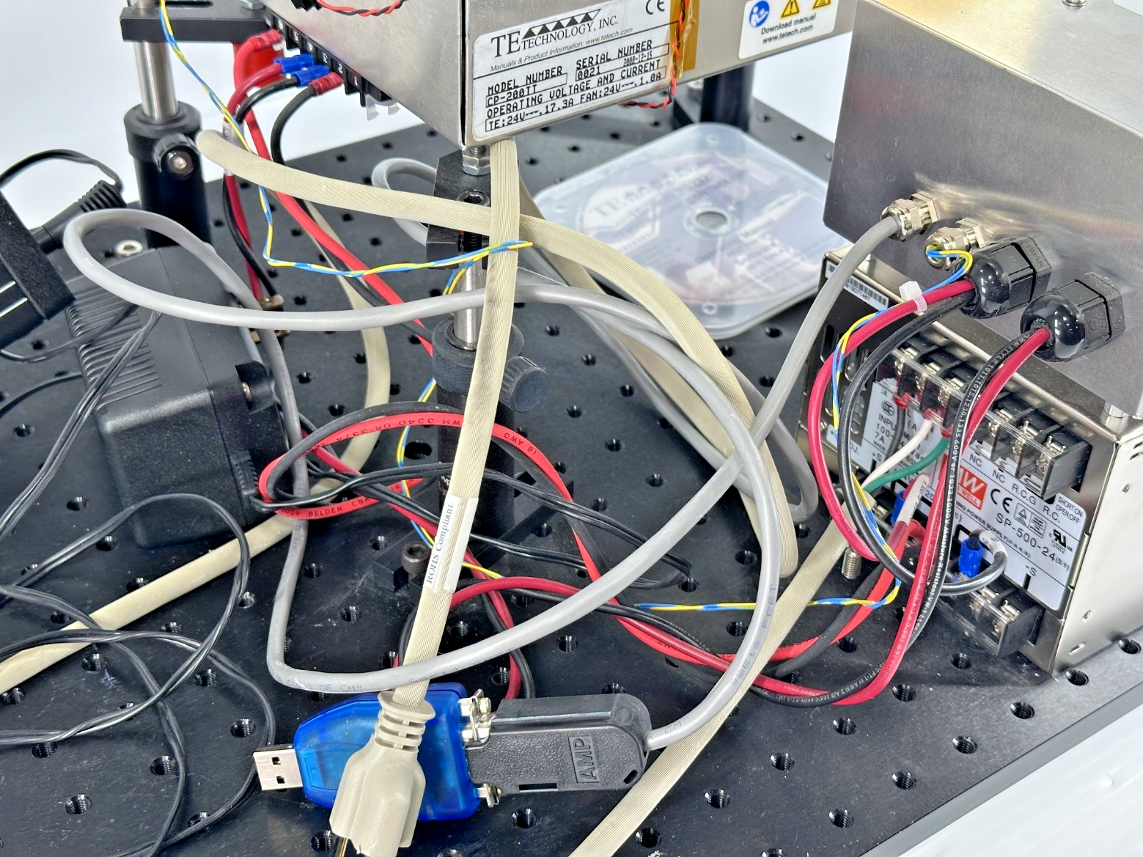 TE Technology CP 200TT Thermoelectric Cold Plate Optical Test System Working6