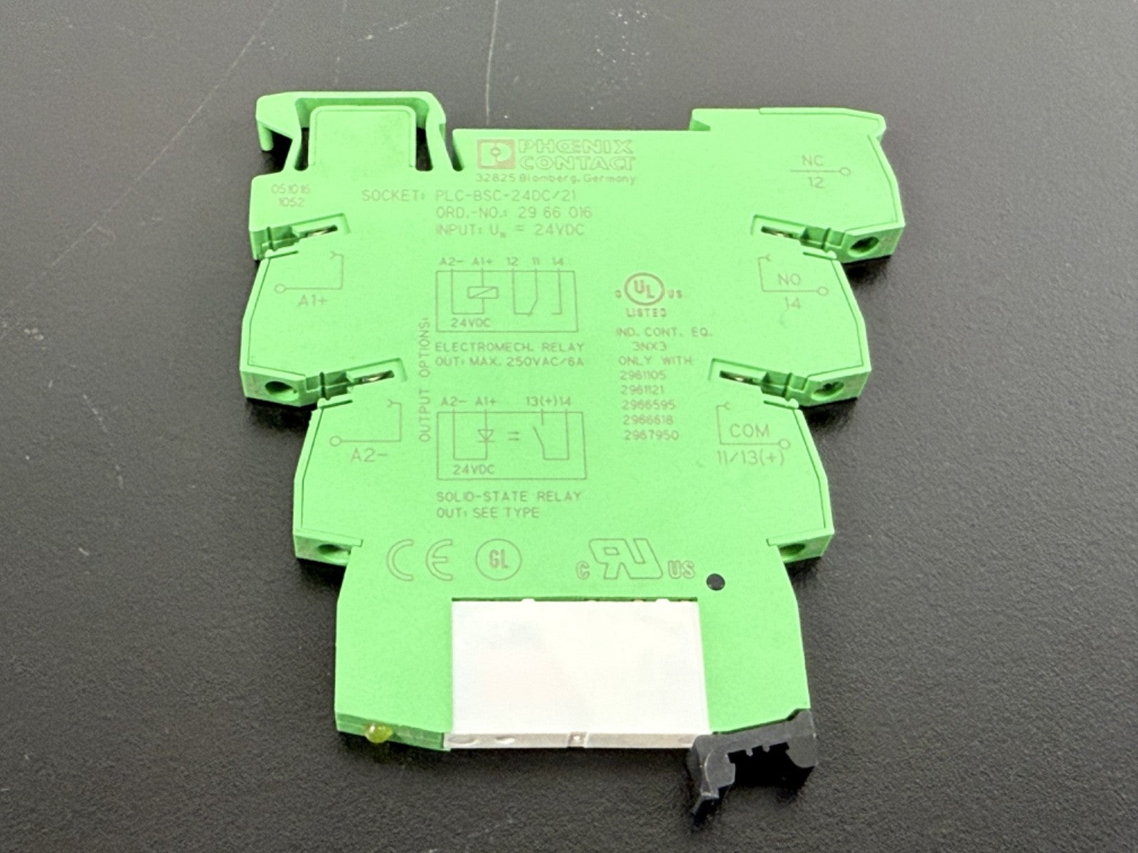 Phoenix Contact 2961105 Industrial Relay Module1