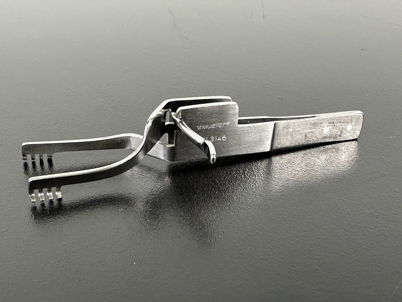 V. Mueller SU3146 Self Retaining 4 Prong Surgical Retractor Stainless Steel0
